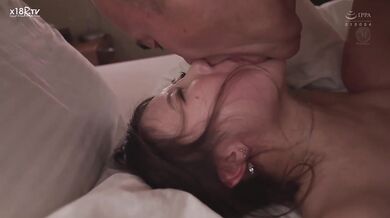 【中文字幕】取引先の傲慢社长に中出しされ続けた出张接待。 専属美女、イイ女のスーツ『美』―。